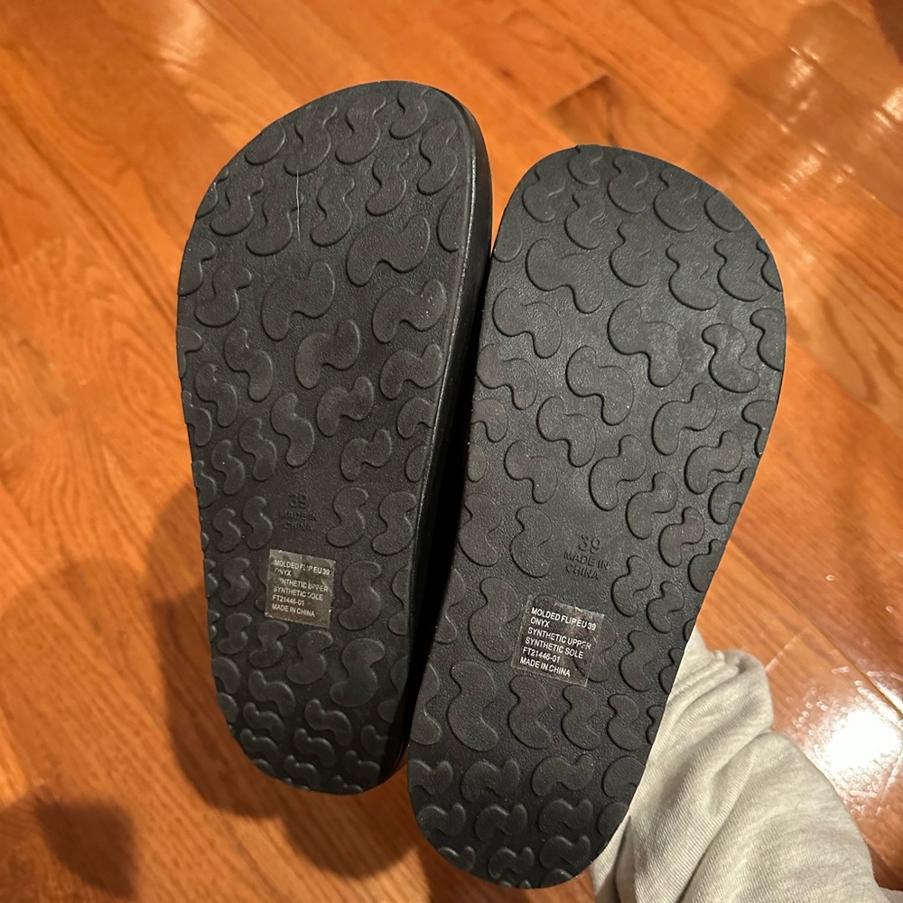 Skims Brand New (NWT) molded sandal Onyx Black - Picture 5 of 7